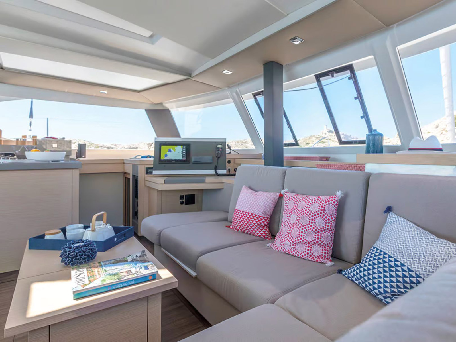 Photo #7 - Fountaine Pajot Astrea 42 (Deutz) in Salerno - 23425