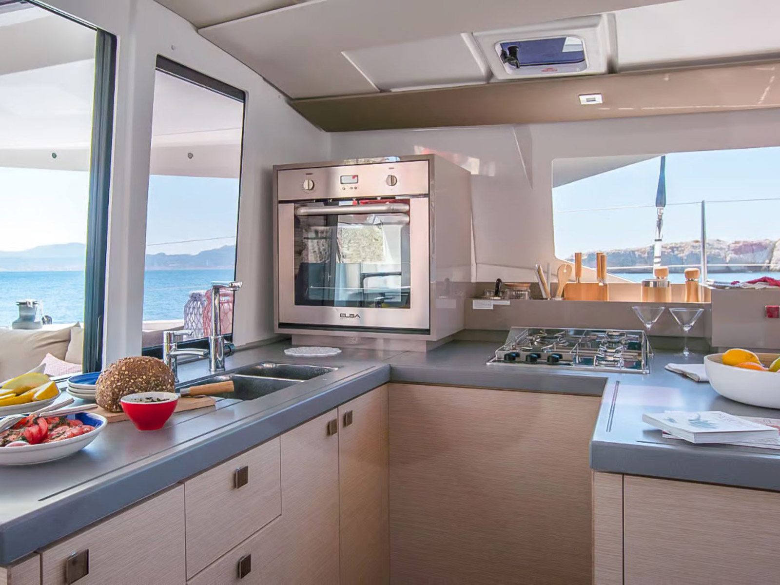 Photo #10 - Fountaine Pajot Astrea 42 (Deutz) in Salerno - 23425