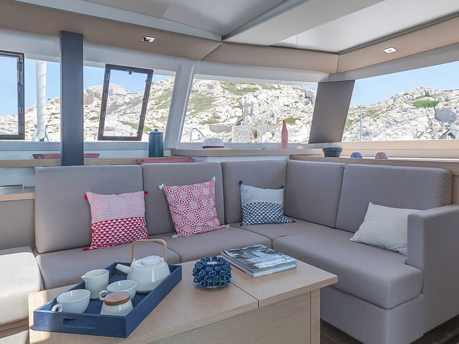 Photo #3 - Fountaine Pajot Astrea 42 (Deutz) in Salerno - 23425