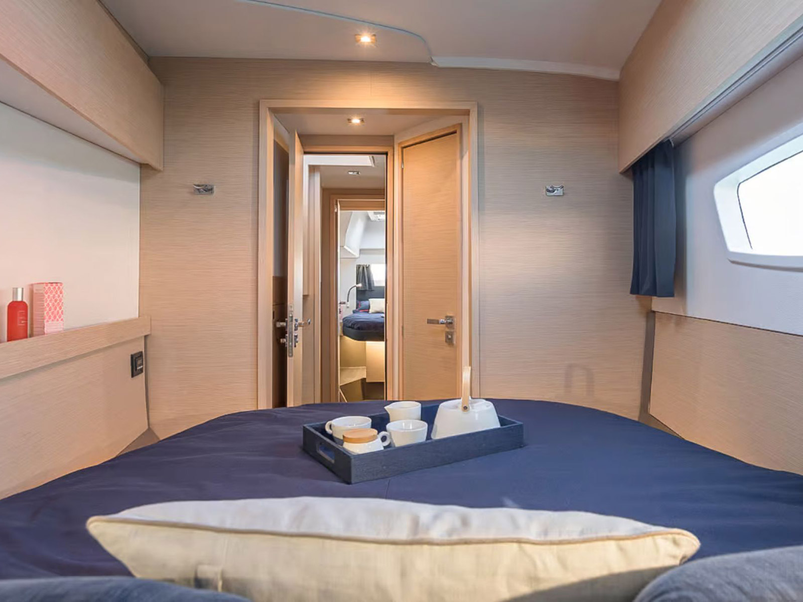 Photo #2 - Fountaine Pajot Astrea 42 (Deutz) in Salerno - 23425