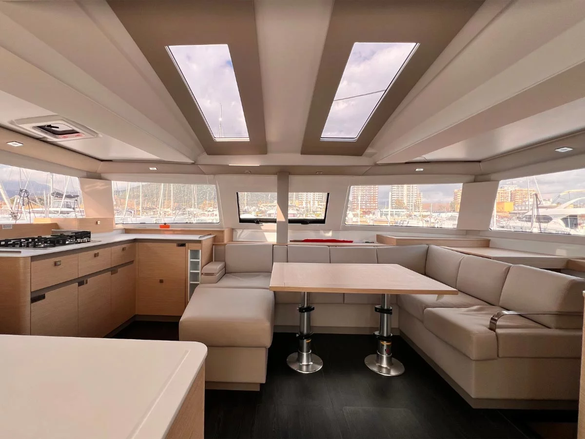 Fountaine Pajot Elba 45 (Krug) Interior image - 2