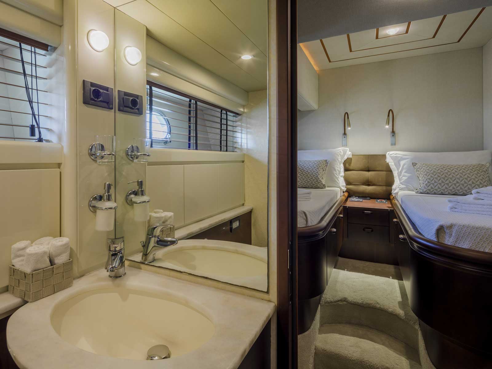 Photo #19 - Ferretti 72 (My Way) in Atene - 23279