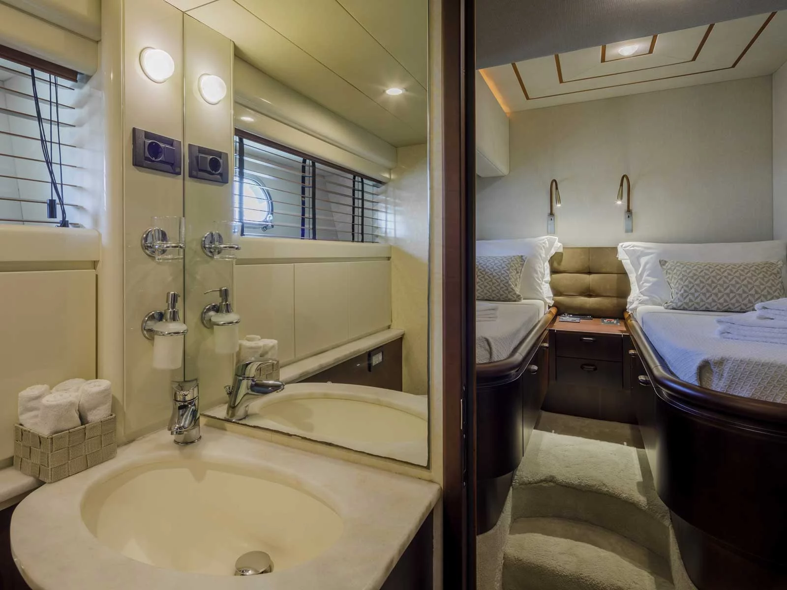 Ferretti 72 (My Way)  - 18