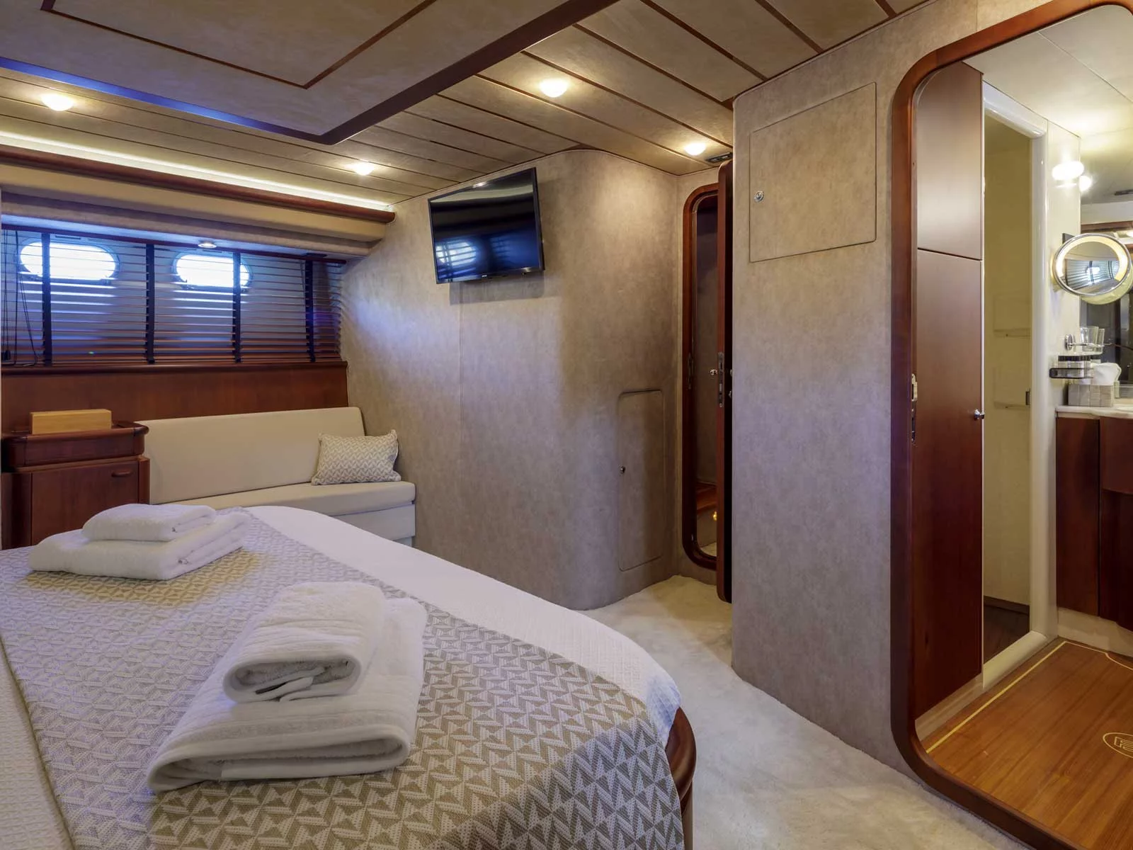 Ferretti 72 (My Way)  - 8