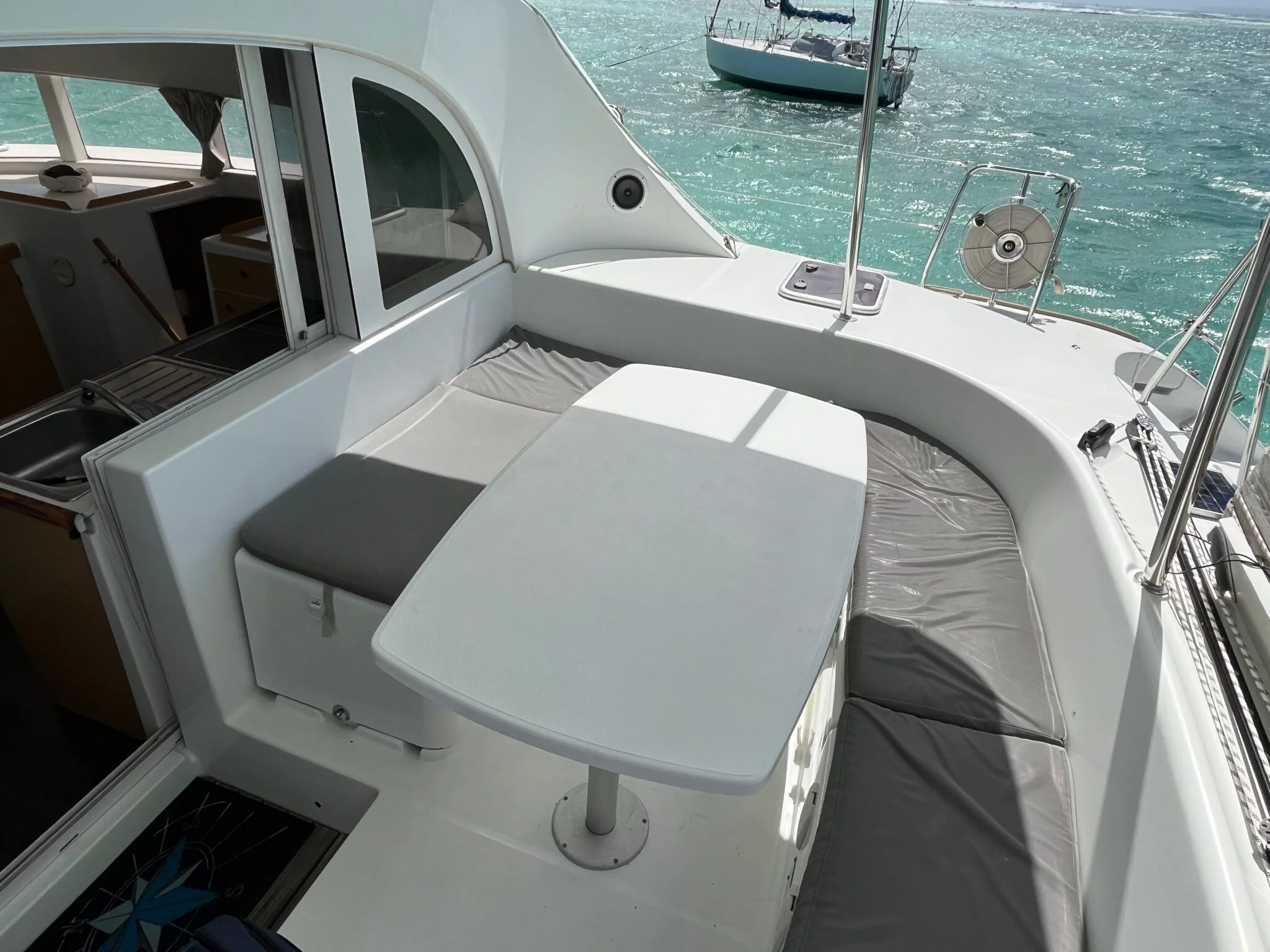 Lagoon 380 (Bilbilis)  - 8