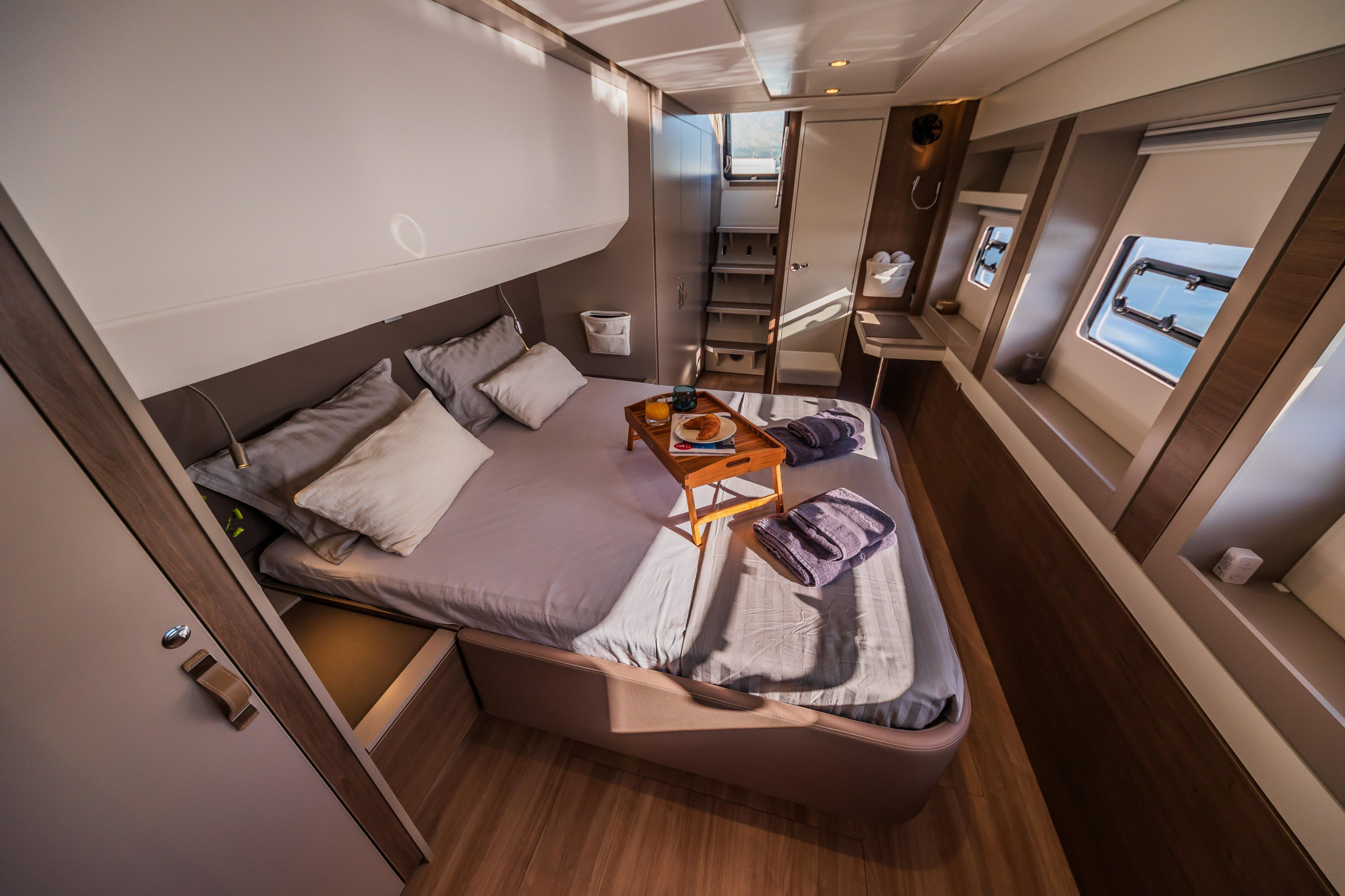 Photo #17 - Bali 5.4 10 berths (OCEAN LOUNGE) in Atene - 23293