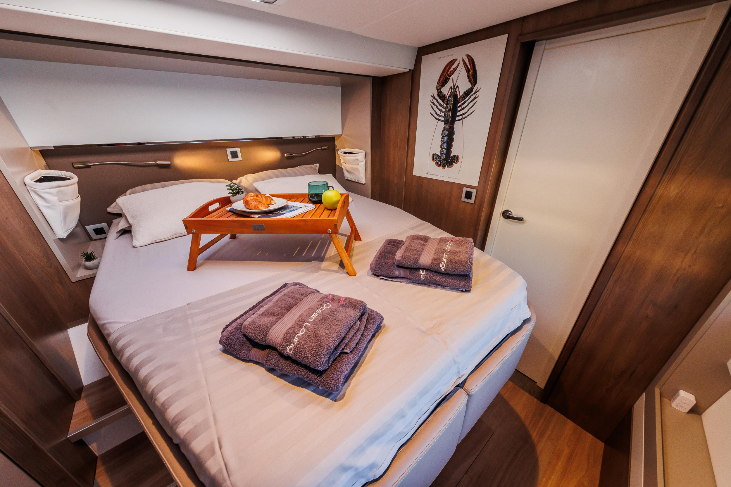 Photo #10 - Bali 5.4 10 berths (OCEAN LOUNGE) in Atene - 23293