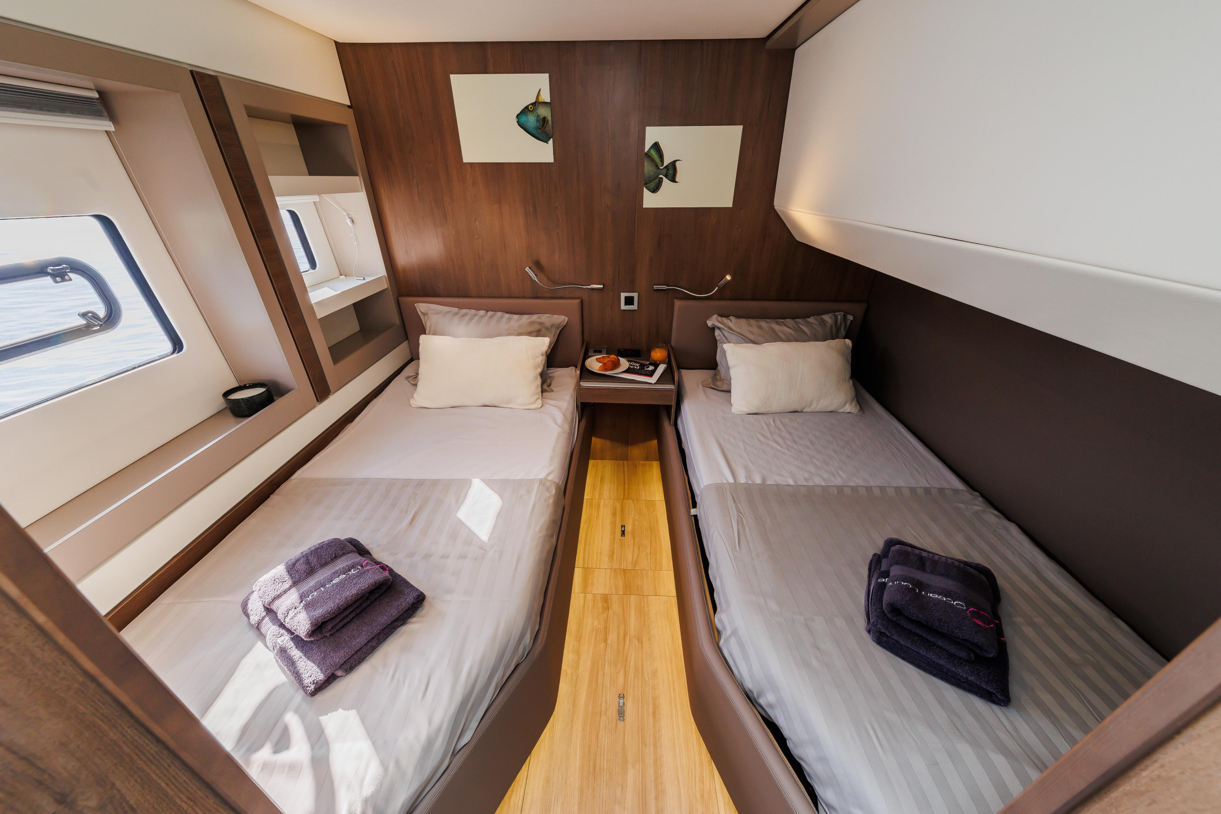 Photo #15 - Bali 5.4 10 berths (OCEAN LOUNGE) in Atene - 23293