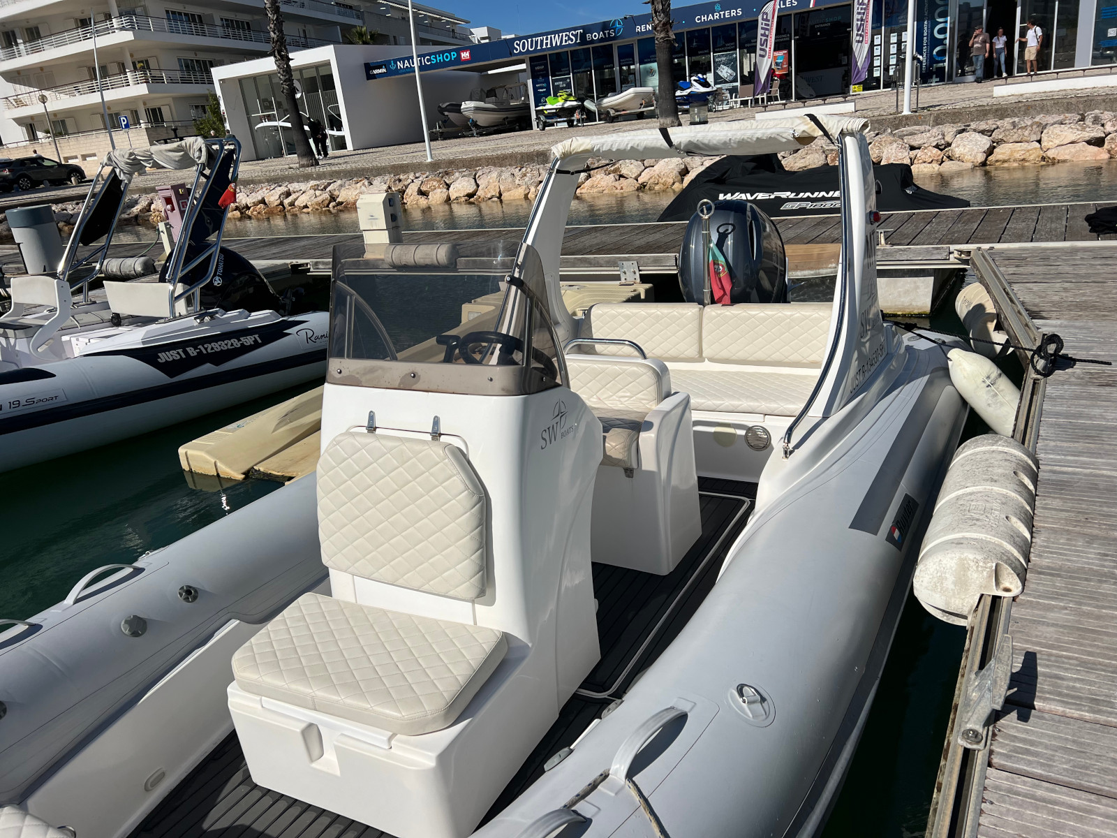 Photo #2 - Ruyter 580 (Just R) en Lagos - 23179