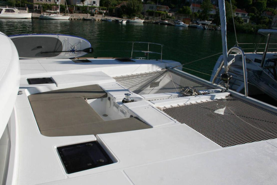 Photo #13 - Lagoon 52F (Matarma) in Lavrion - 23326