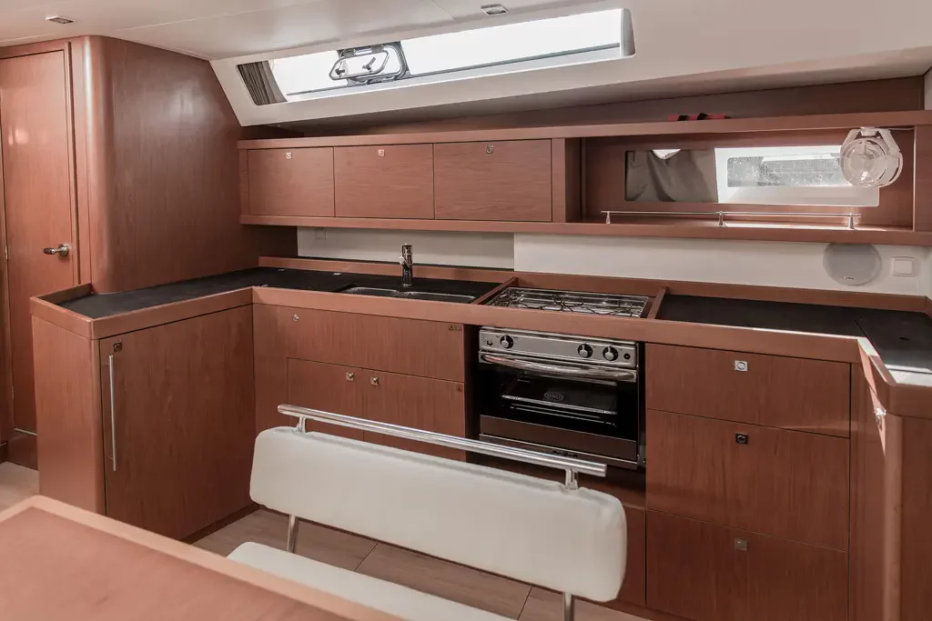 Oceanis 45 (4 cabins) (Slide)  - 1