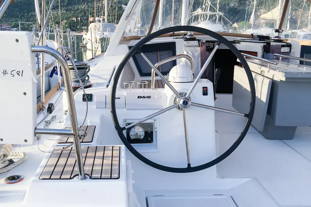 Oceanis 45 (4 cabins) (Soul)  - 17