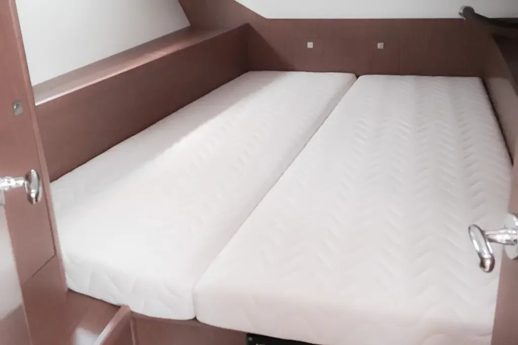 Oceanis 45 (4 cabins) (Soul)  - 5