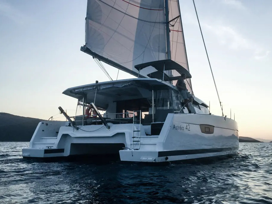 Photo #1 - Astréa 42 (Wave) in Tivat - 23336