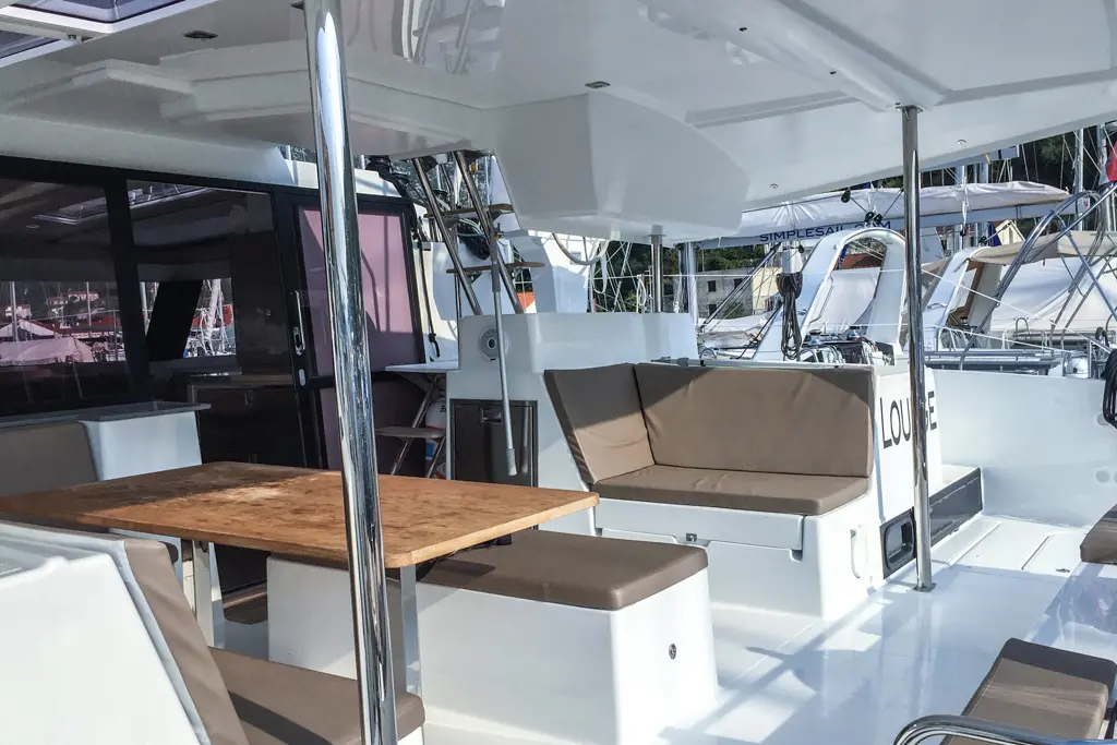 Photo #21 - Helia 44 (4 cabs) (Lounge) in Tivat - 23337