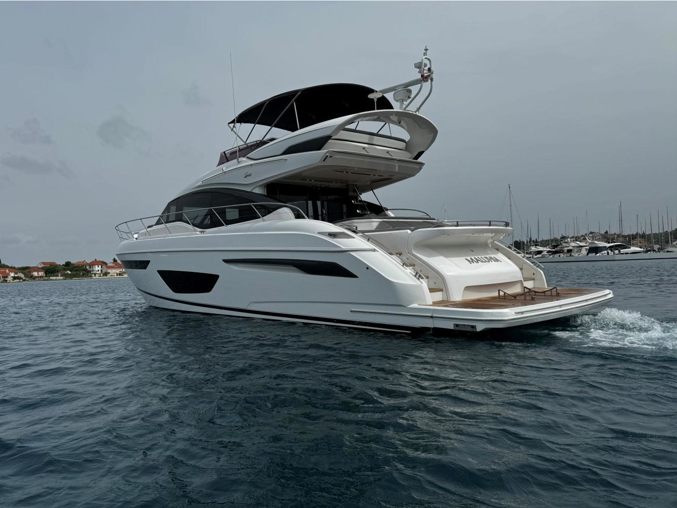 Photo #1 - Princess S65 (MALUHIA) en Podstrana - 23339