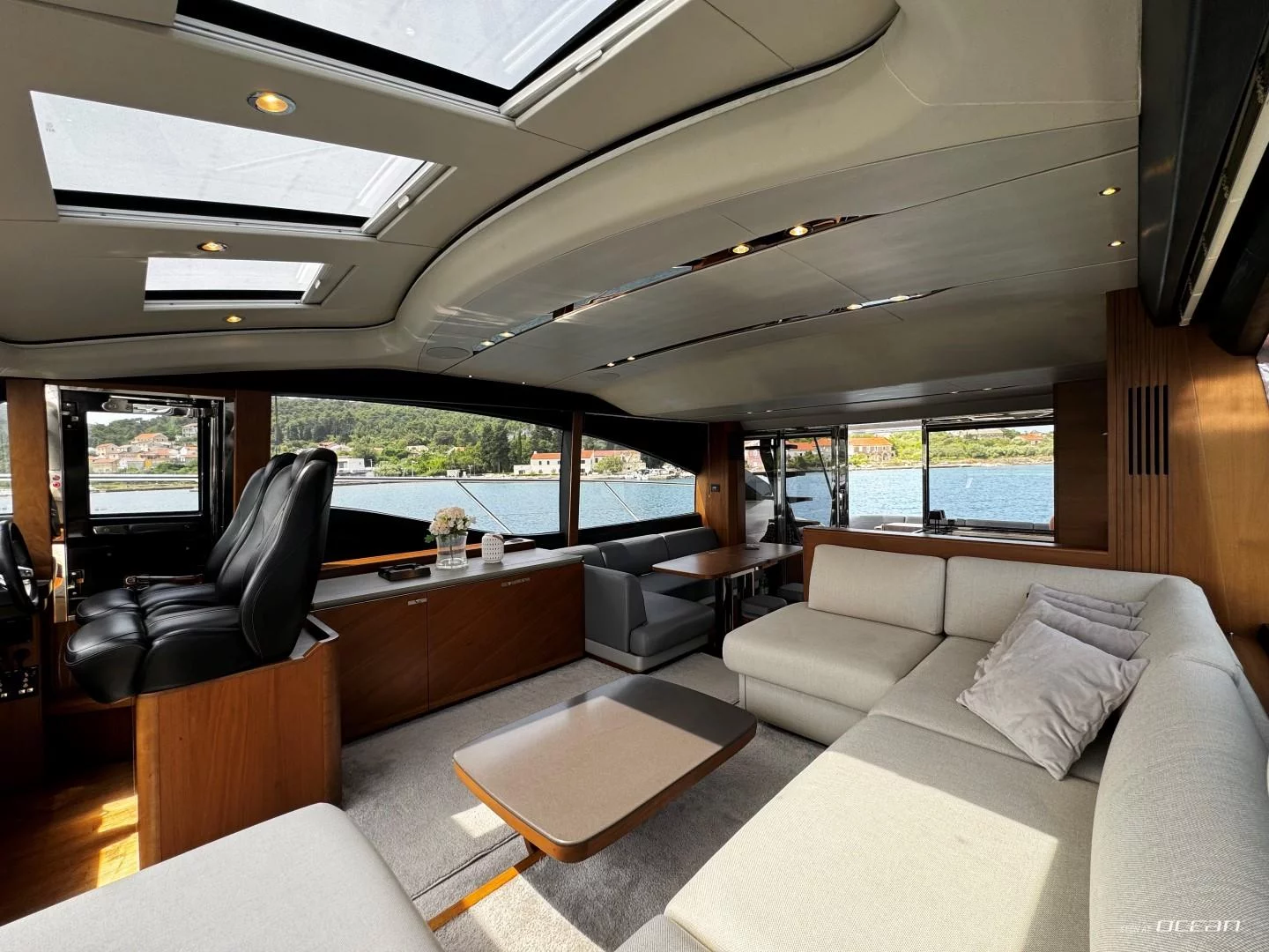 Princess S65 (MALUHIA) Interior image - 7