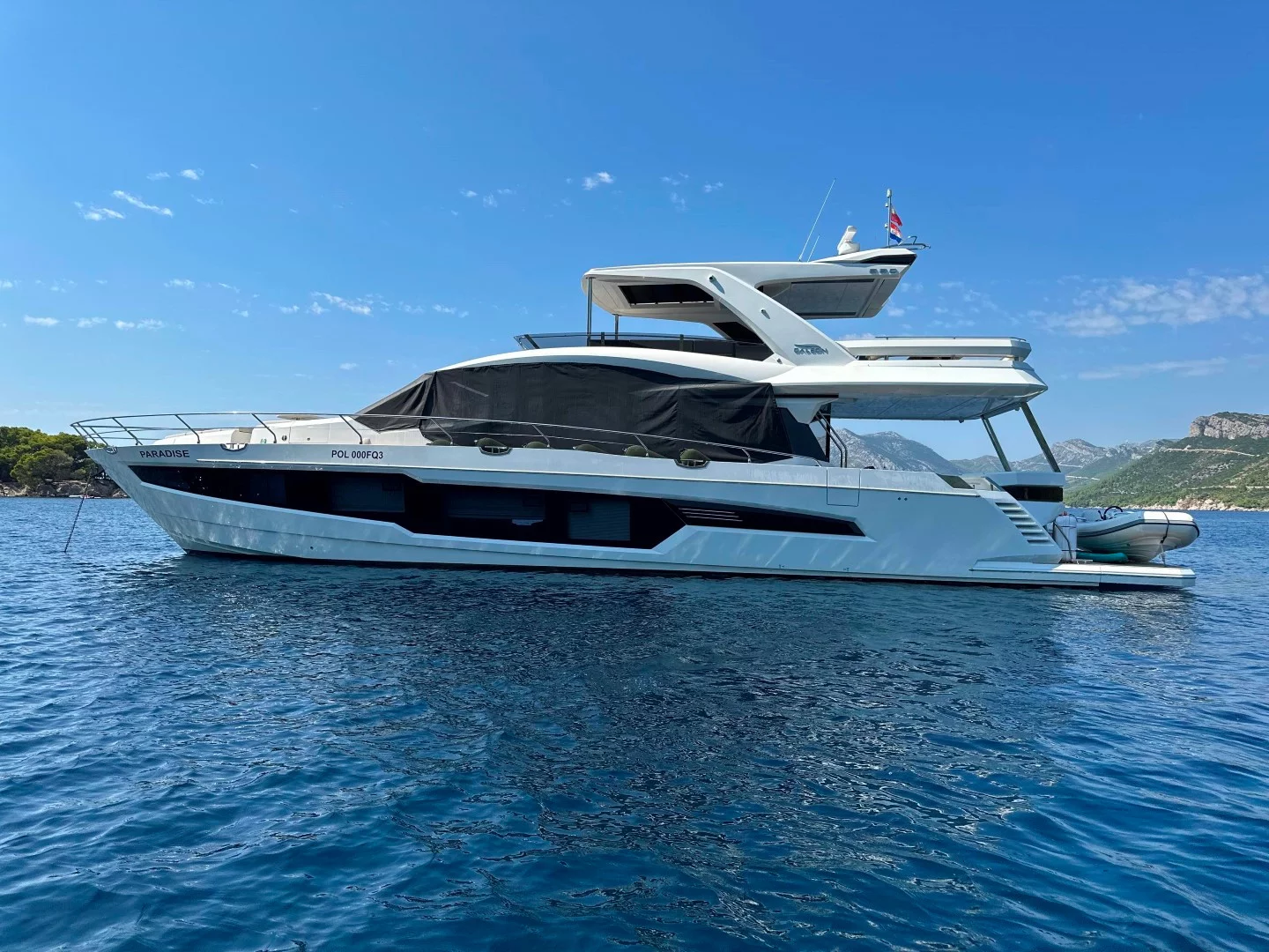 Galeon 680 Fly (PARADISE) Main image - 0
