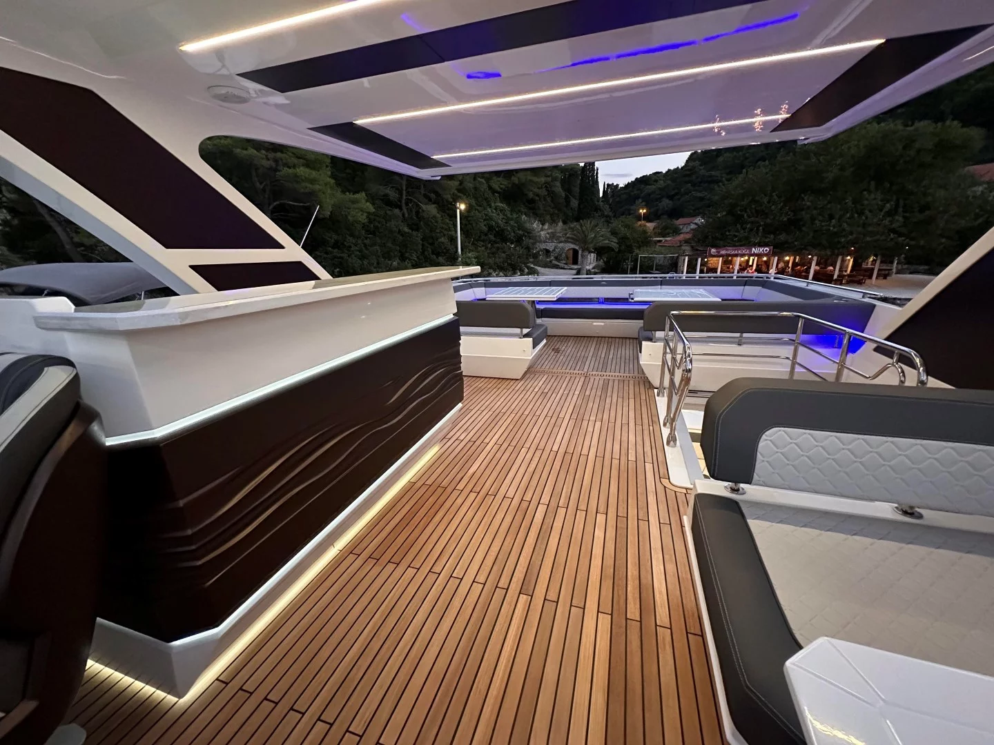 Galeon 680 Fly (PARADISE)  - 33