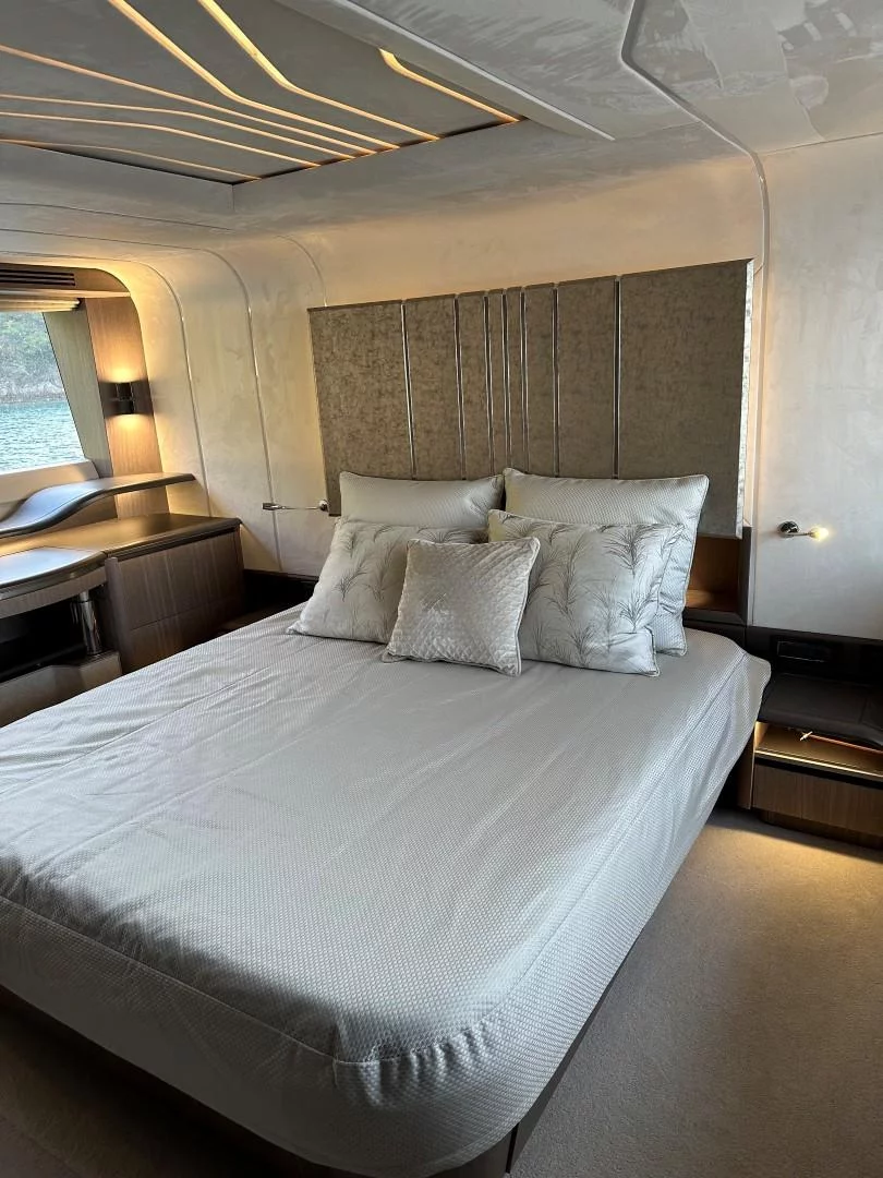 Galeon 680 Fly (PARADISE)  - 30
