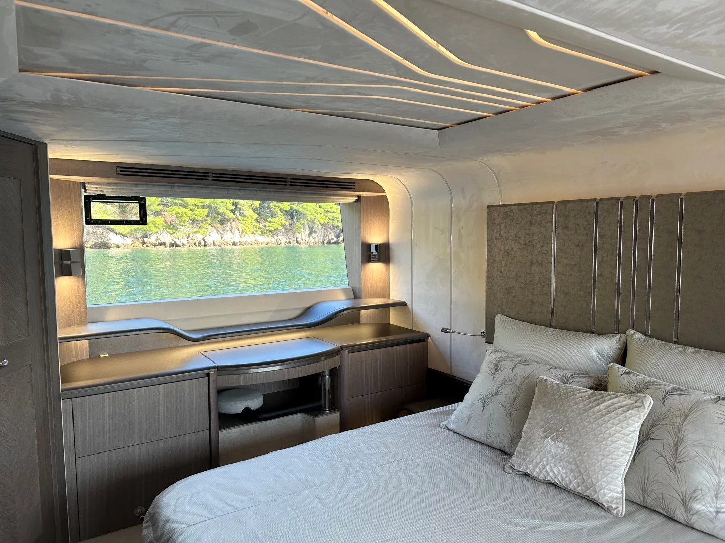 Galeon 680 Fly (PARADISE)  - 42