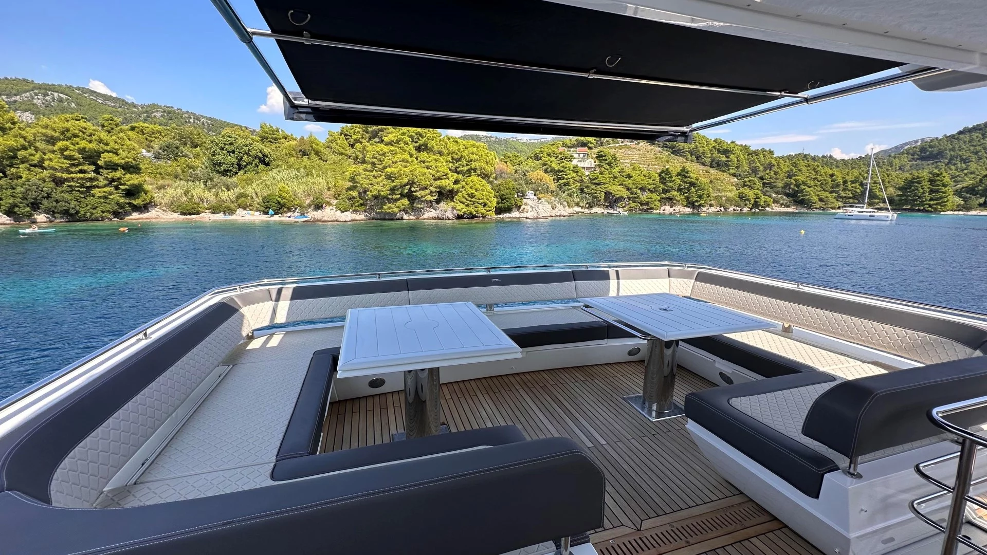 Galeon 680 Fly (PARADISE)  - 17