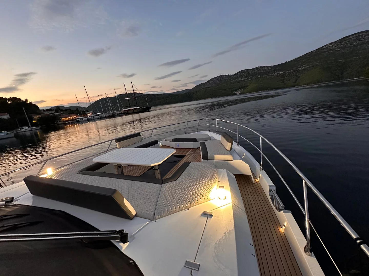 Galeon 680 Fly (PARADISE)  - 32