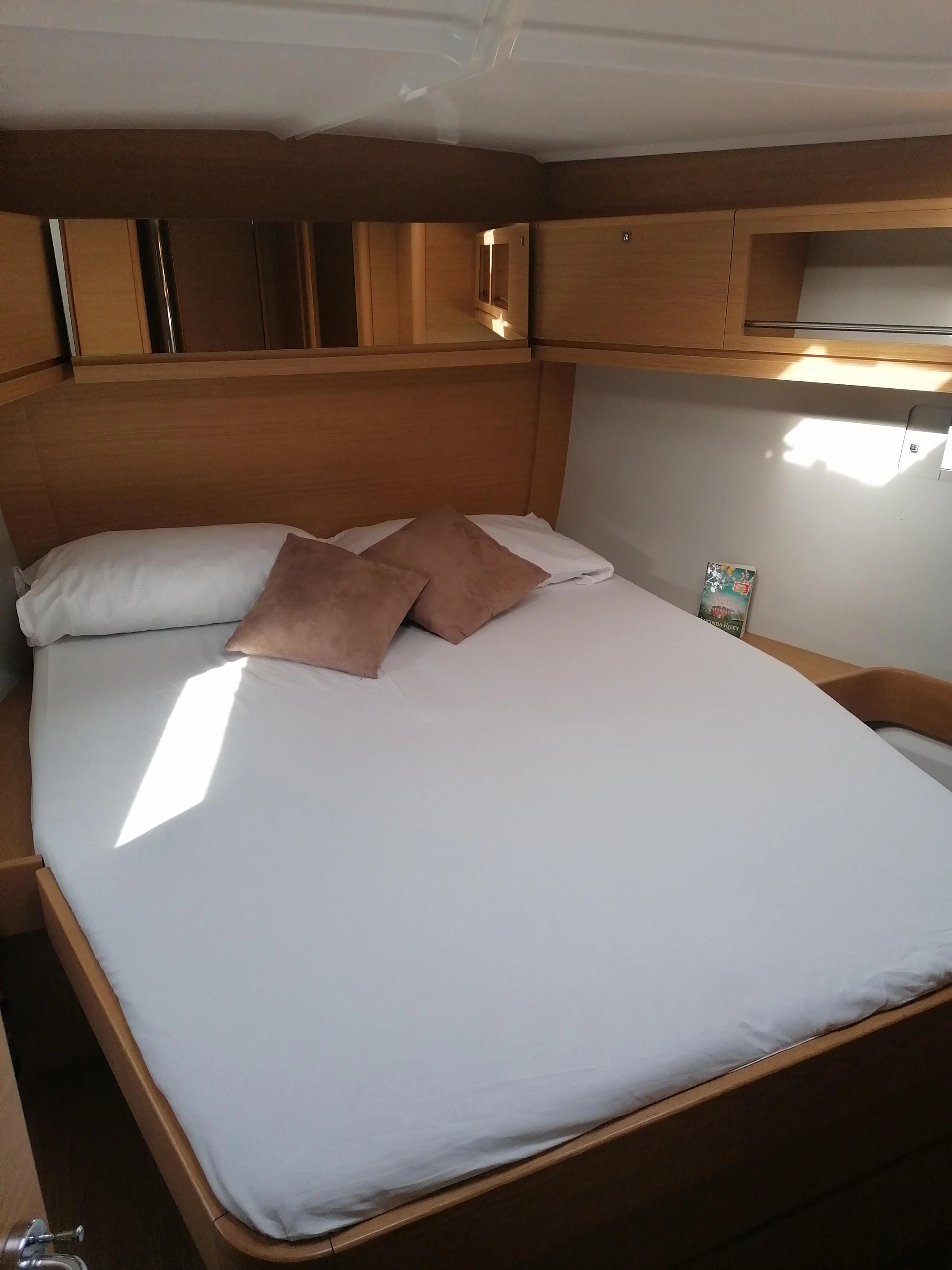 Dufour 460 GL (Serendipity) Cabin - 6