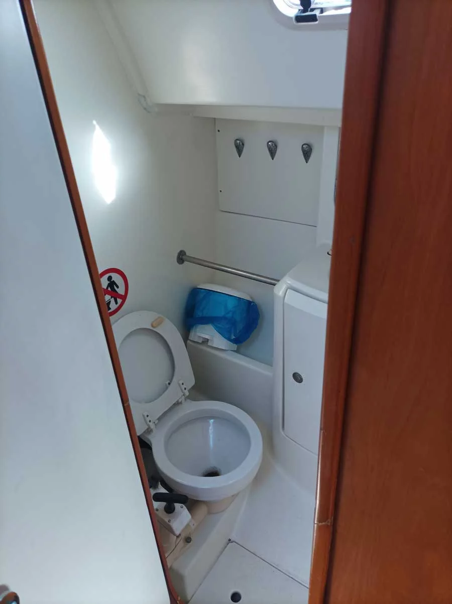Oceanis 37 (Nela)  - 8