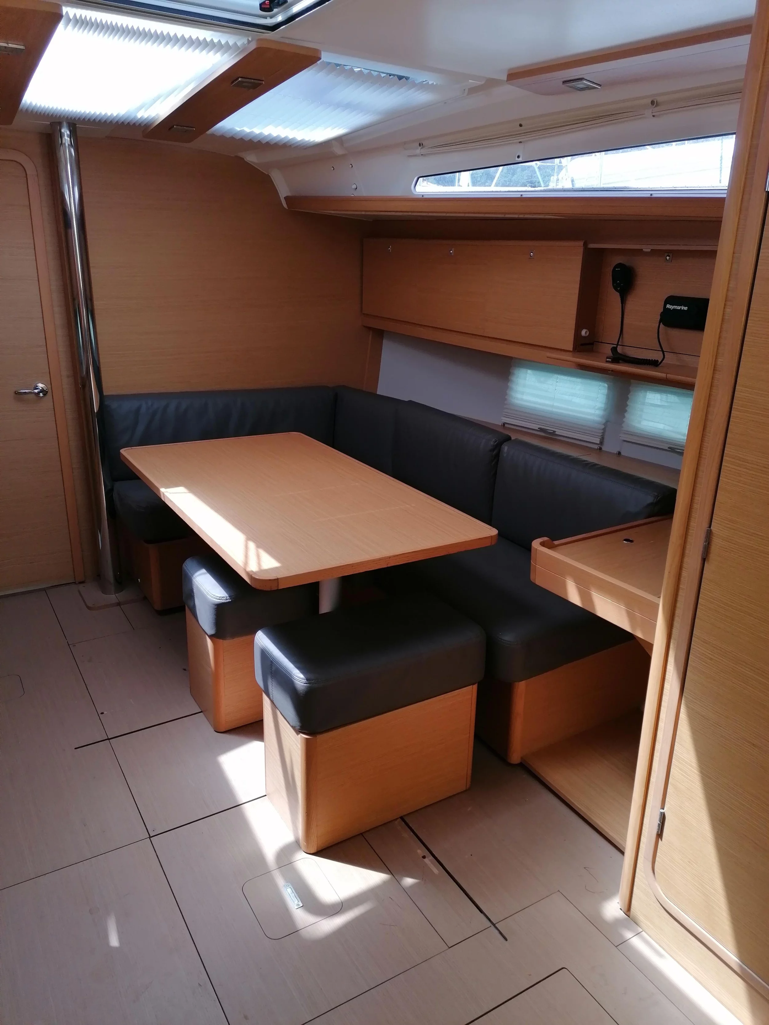 Dufour 390 Grand Large (Parbleu)  - 17
