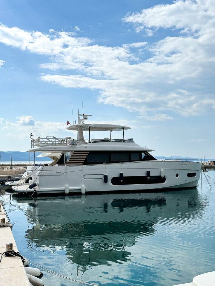 Photo #36 - Azimut Magellano 66 (Moon Light) in Sukosan - 23354
