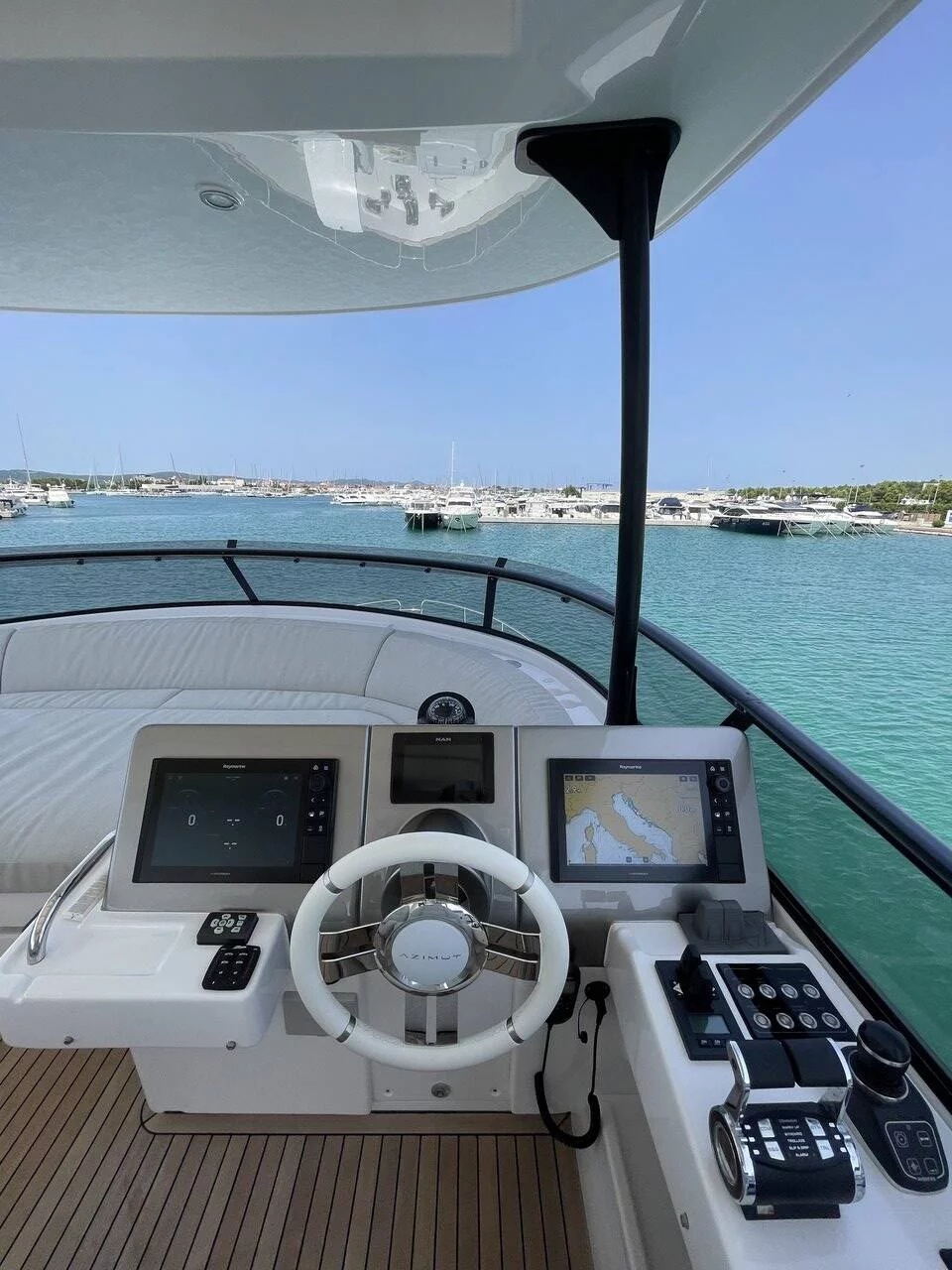 Azimut Magellano 66 (Moon Light)  - 52