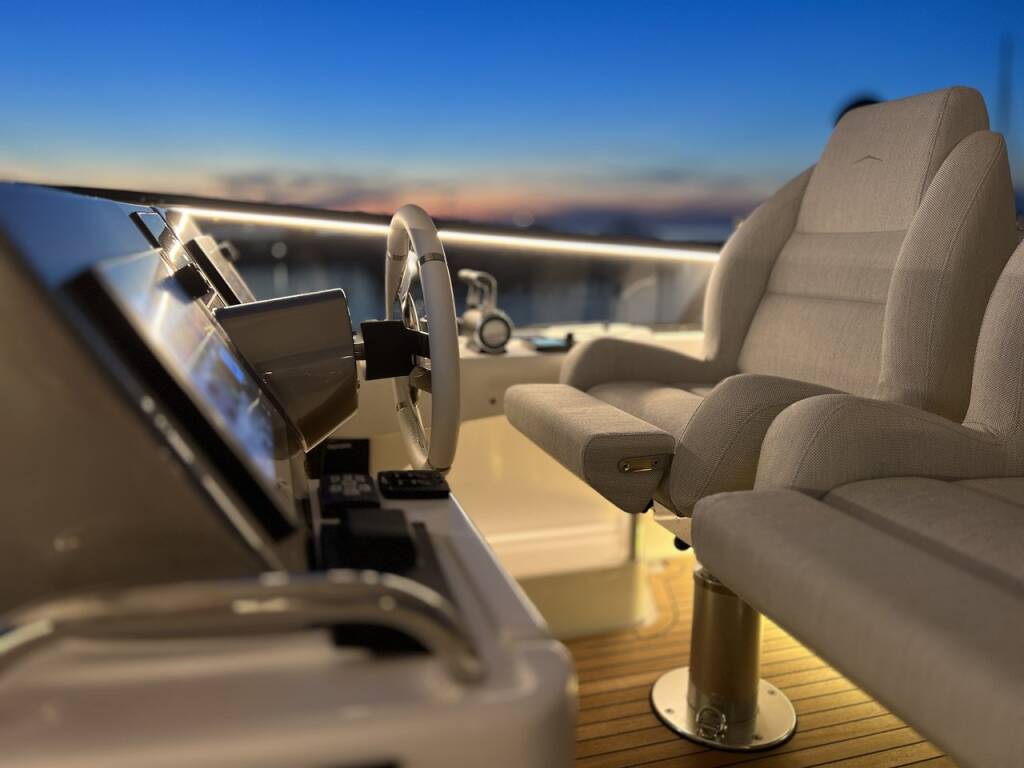 Photo #51 - Azimut Magellano 66 (Moon Light) in Sukosan - 23354