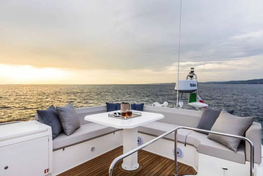 Ferretti 450 (Lady Esmeralda)  - 6