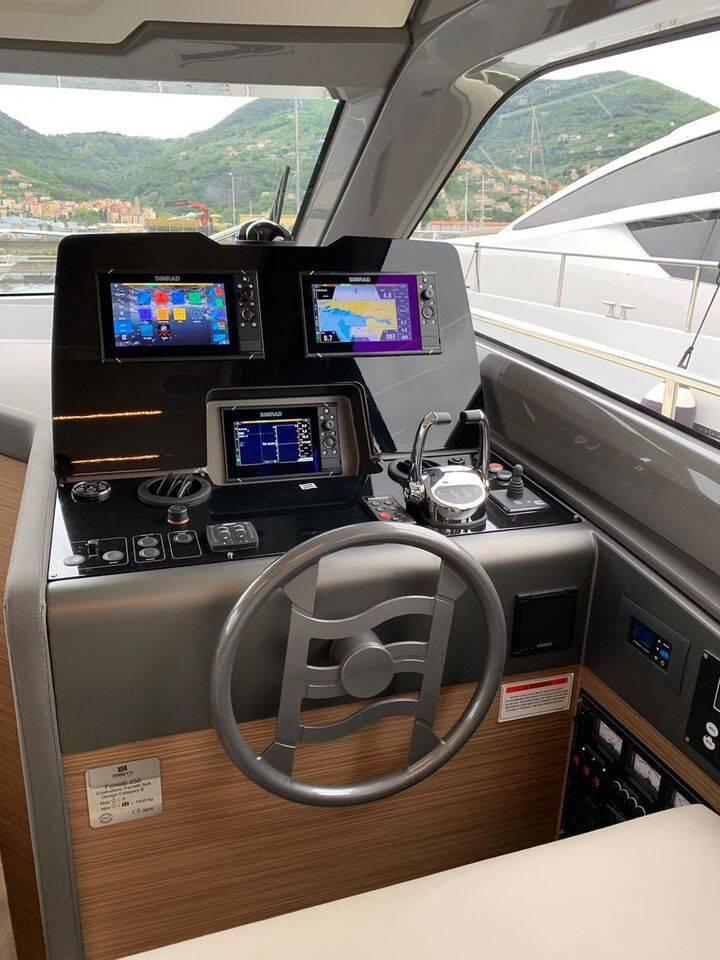 Photo #5 - Ferretti 450 (Lady Esmeralda) in Podstrana - 23359