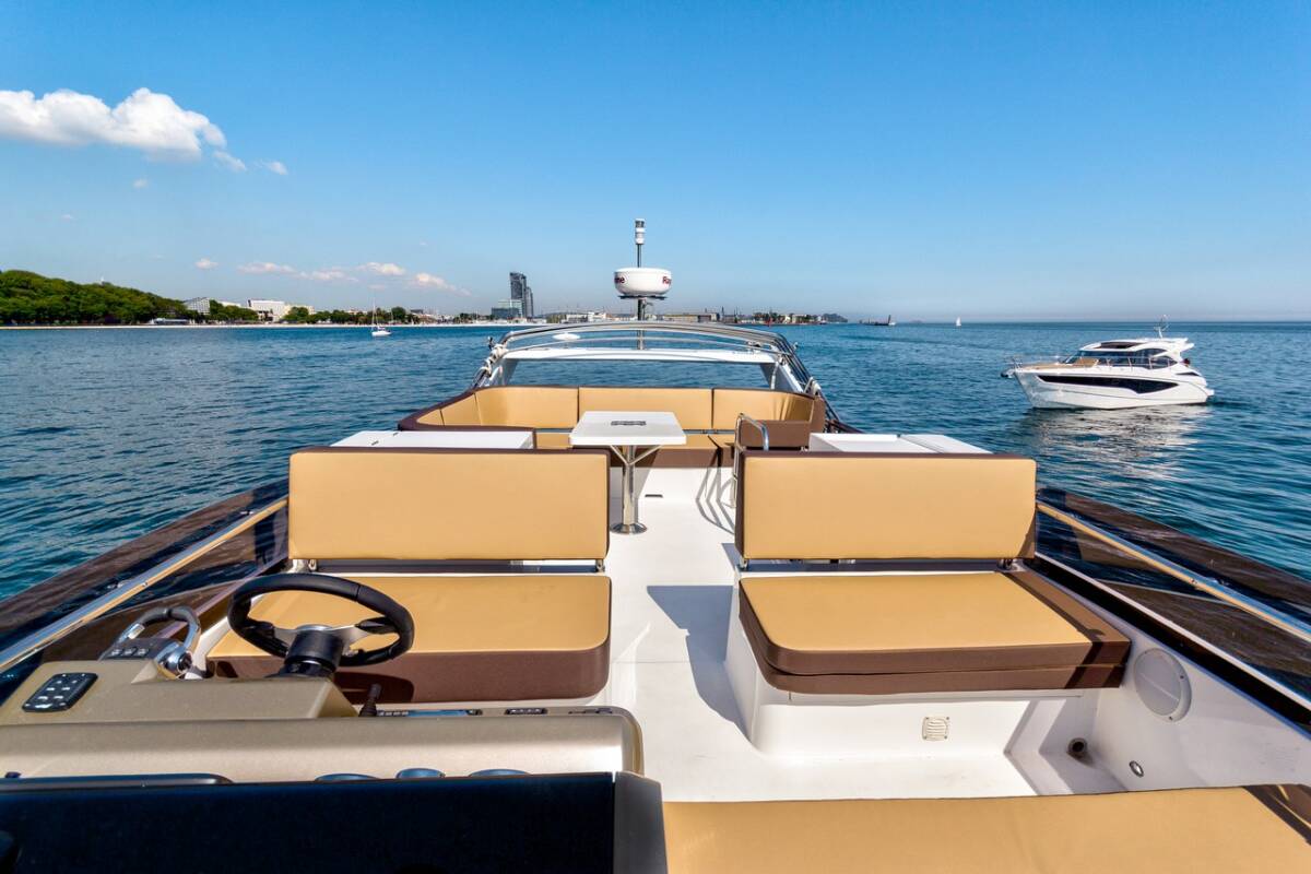 Photo #12 - Galeon 420 Fly (Amber Blue) in Sukosan - 23360