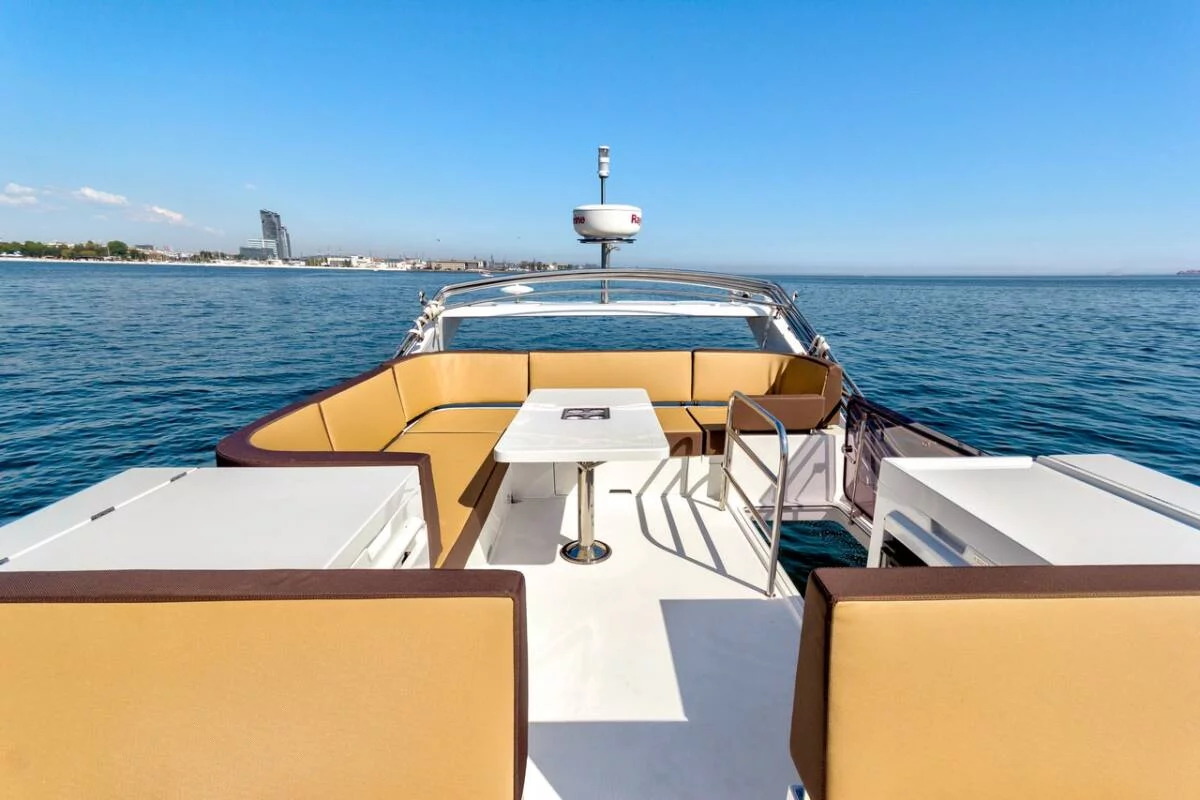 Galeon 420 Fly (Amber Blue)  - 14