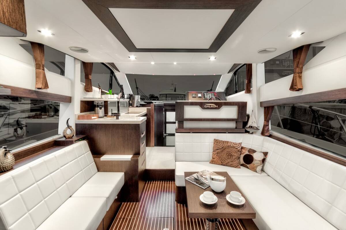 Photo #13 - Galeon 420 Fly (Amber Blue) in Sukosan - 23360