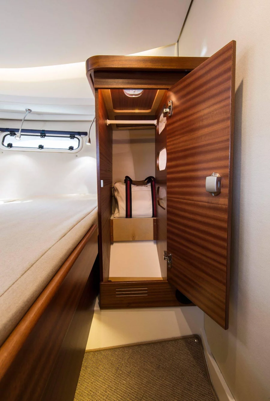 Nimbus 305 Coupe (Fourlux II)  - 1