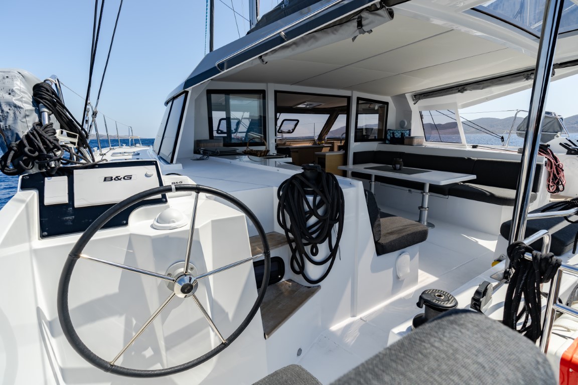 Photo #18 - Nautitech 40 (SoMi) in Lavrion - 19050