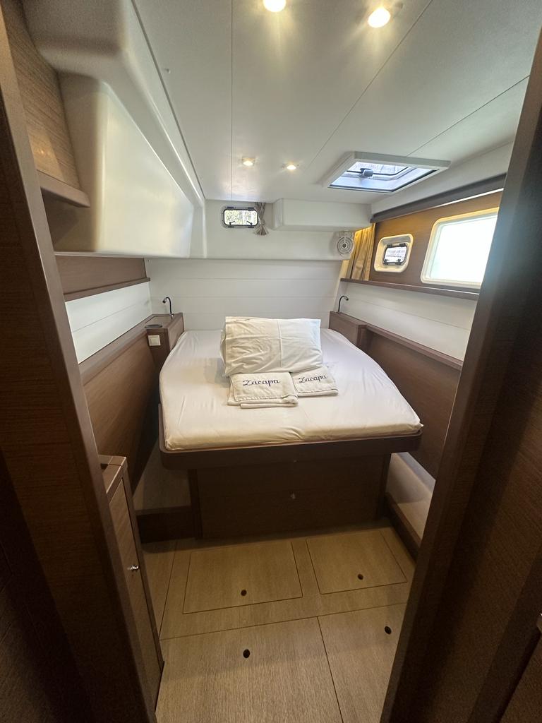Photo #8 - Lagoon 450 Flybridge (ZACAPA) in Lefkada - 10797