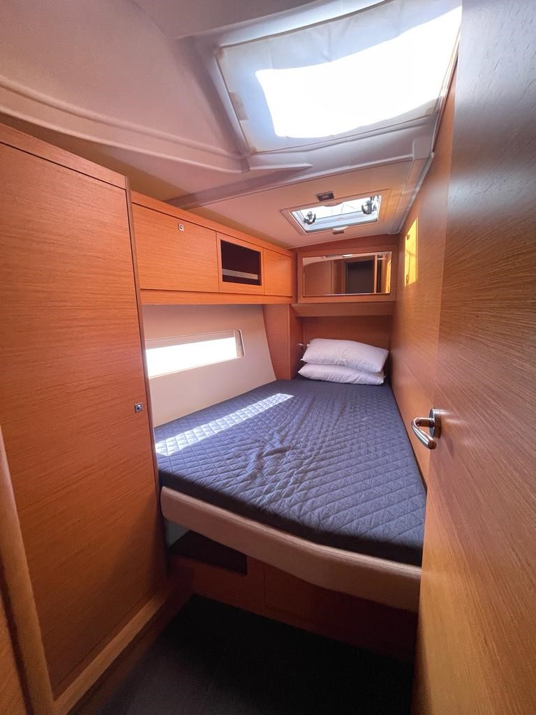 Photo #8 - Dufour 470 GL (Iside) in Capo d'Orlando - 18236