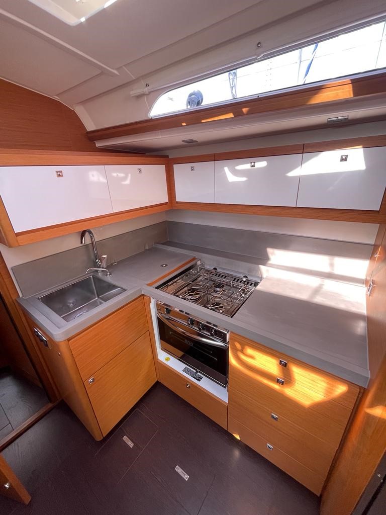 Photo #5 - Dufour 470 GL (Iside) in Capo d'Orlando - 18236