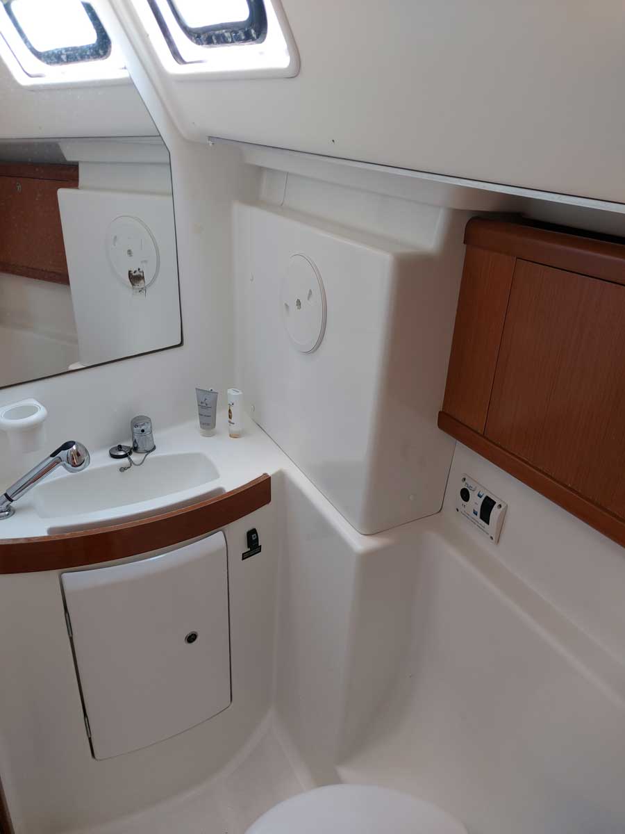 Photo #2 - Oceanis 43 (Onar) in Athens - 23384