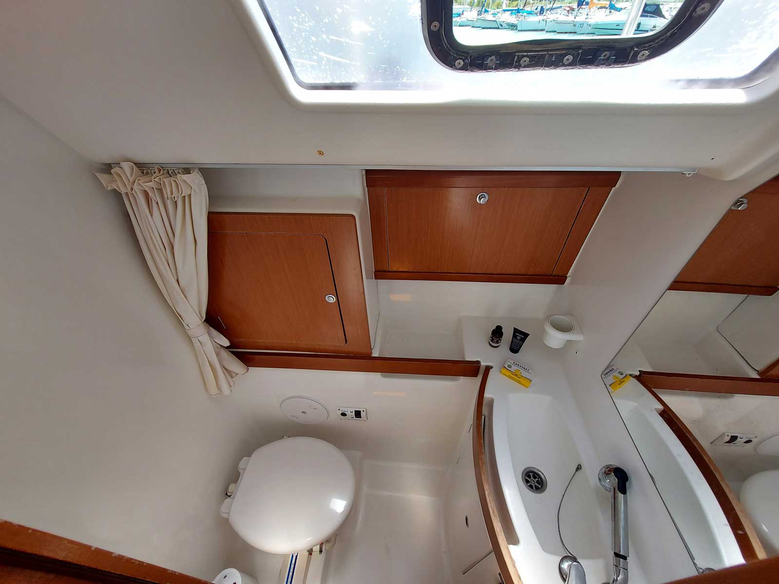 Photo #4 - Oceanis 43 (Onar) in Athens - 23384