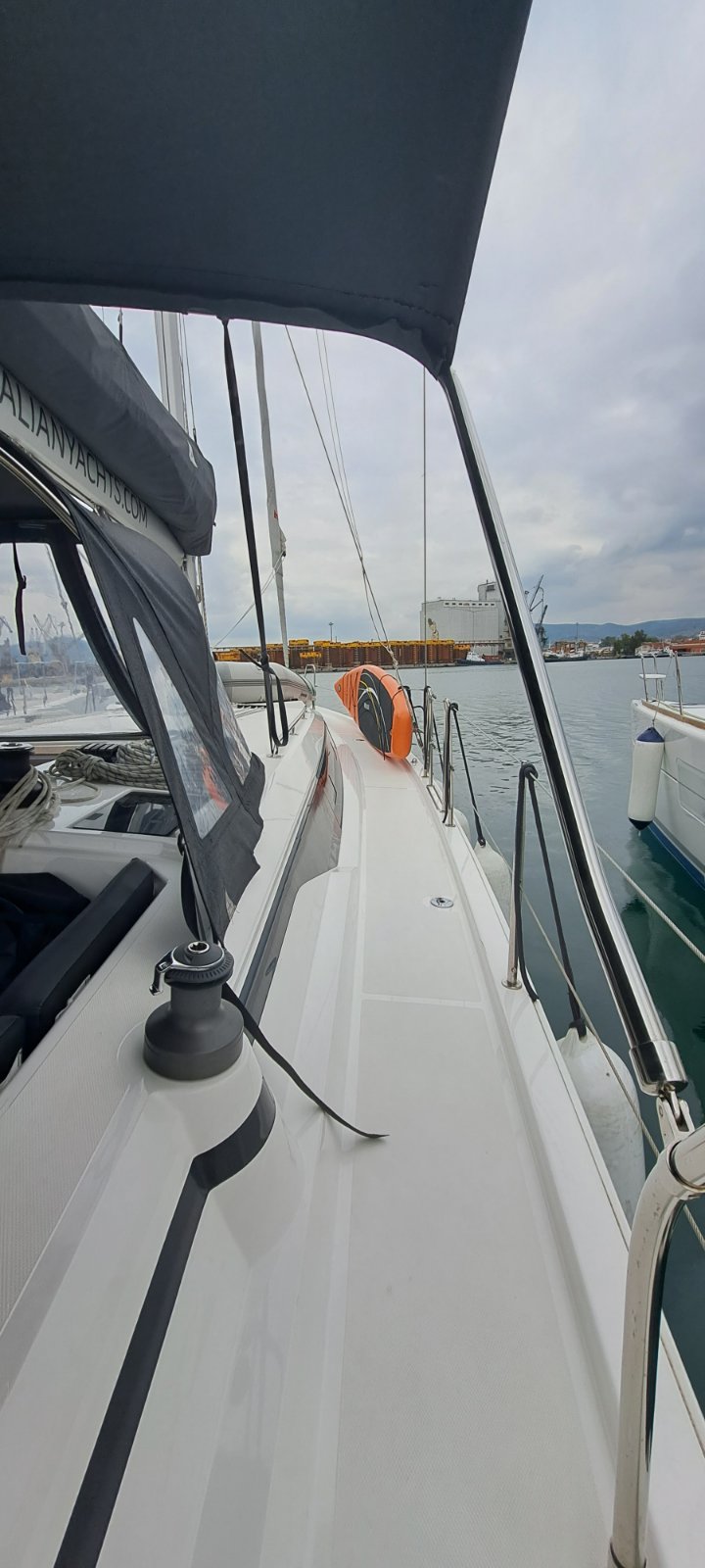Photo #6 - Bavaria C42 (Nirvana) in Volos - 15750
