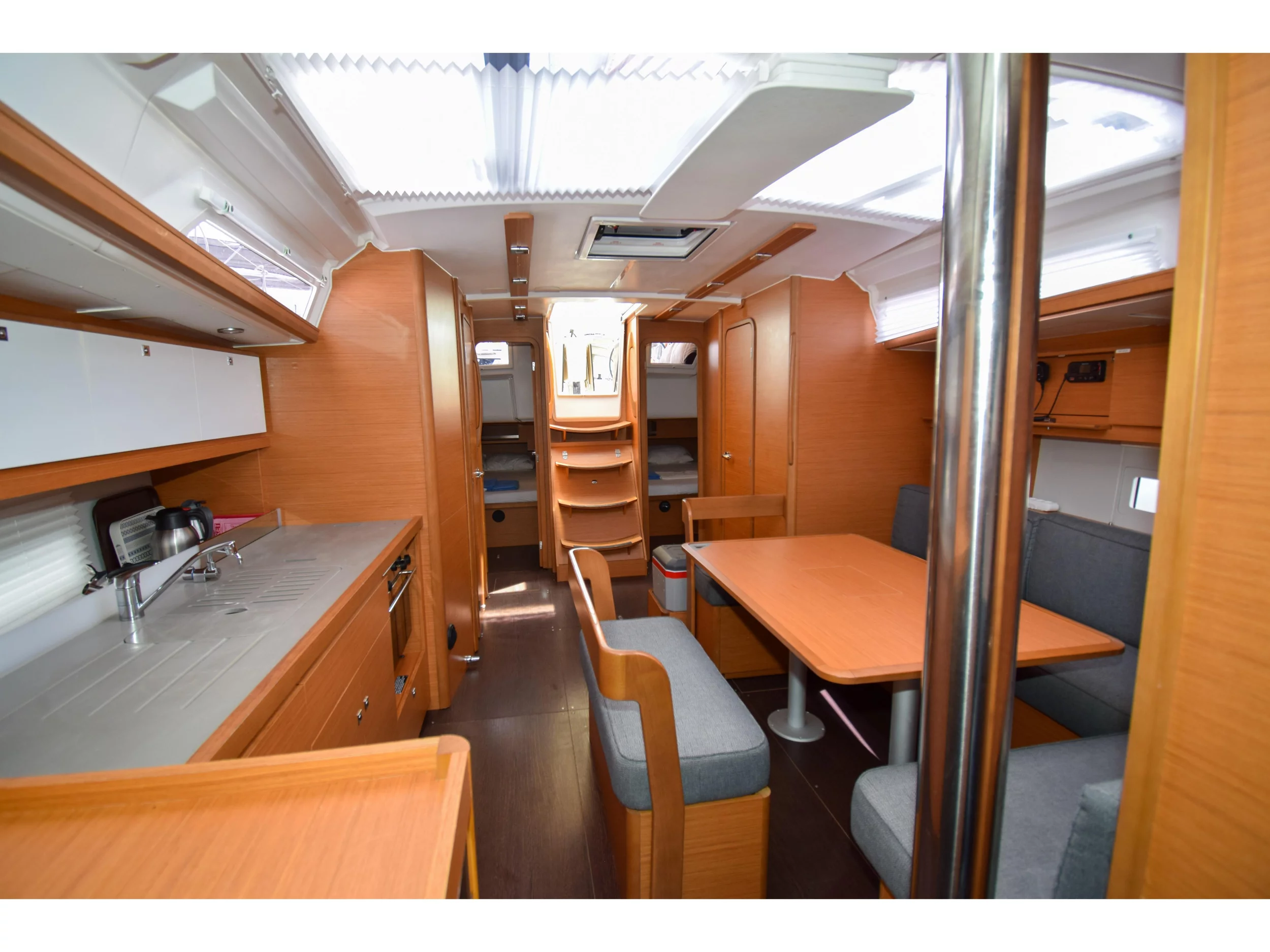 Dufour 430 (Ida 1) Interior image - 38