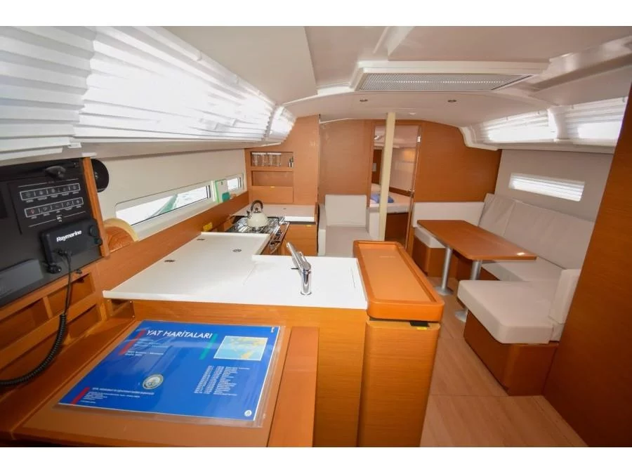 Sun Odyssey 410 (Sky Ela) Interior image - 4