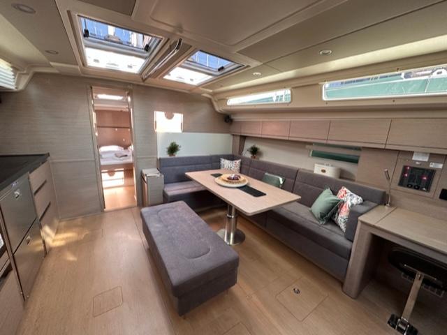 Interior image - 1