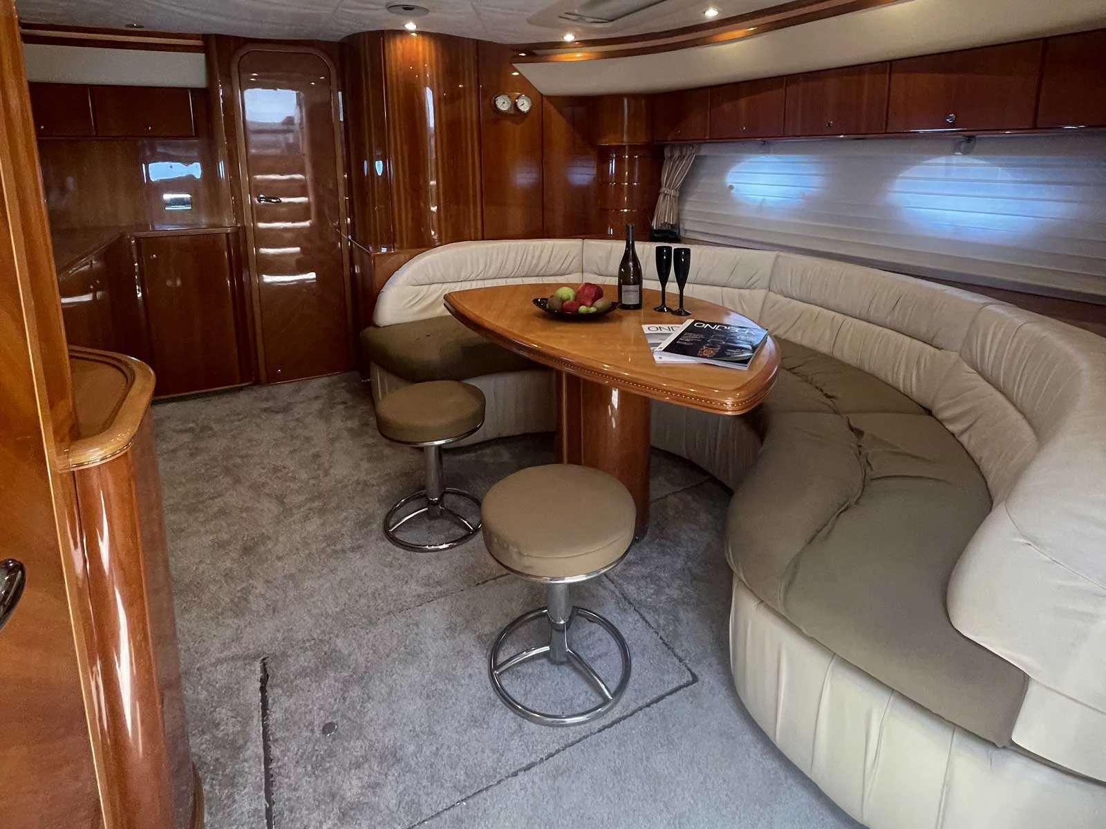 Princess V55 60ft (Este 2) Interior image - 2